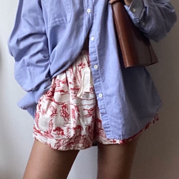 The Great shorts - red and ivory designer tropical vacation - Picture 1 of 6